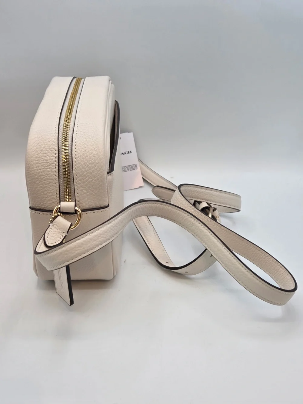 Coach camera bag Jamie Strawberry NWT ! Grab this now